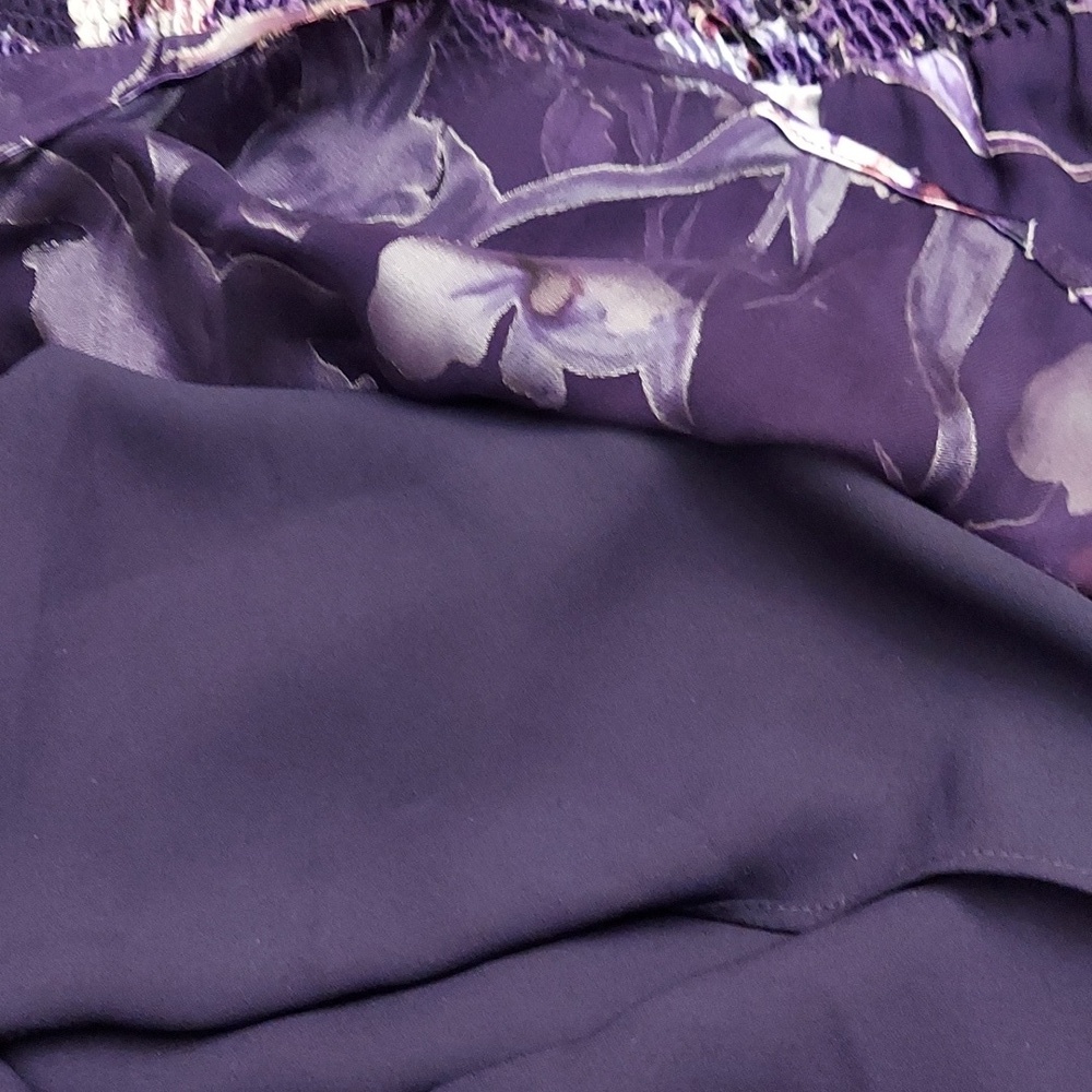 WHITE HOUSE BLACK MARKET M Purple Floral Burnout Silk Blend Off-the-Shoulder Top - Picture 10 of 12
